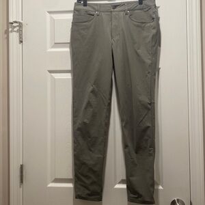 Lulu Lemon Men’s ABC Trousers - Slim, Green, size 31x32